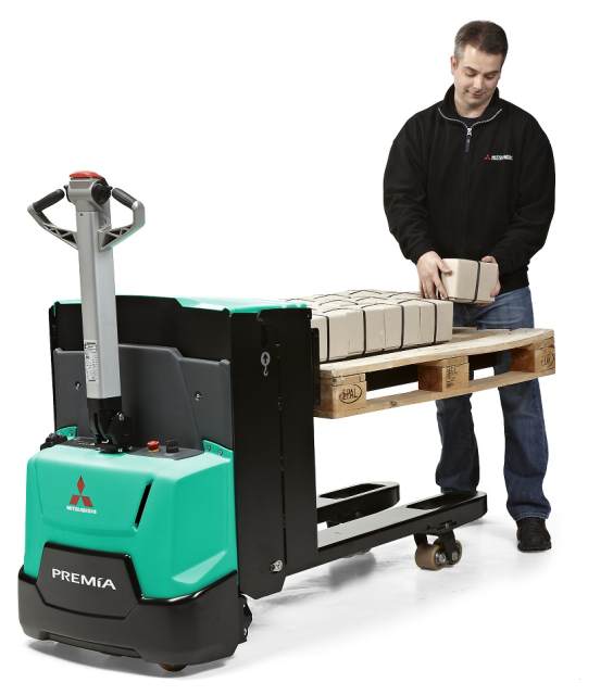 PREMIA ES PBP20N2E - rising forks place loads at the perfect ergonomic height.