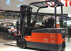 A Toyota 7-Series forklift