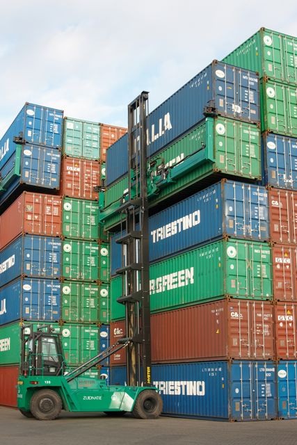 Zuidnatie credits support from dealer Barloworld Handling for its new order.